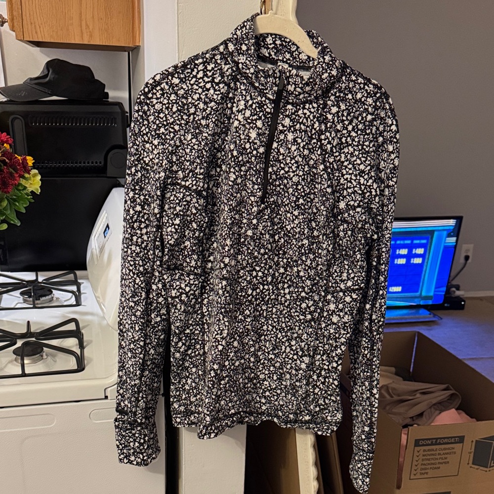 Lululemon Pullover - image 1